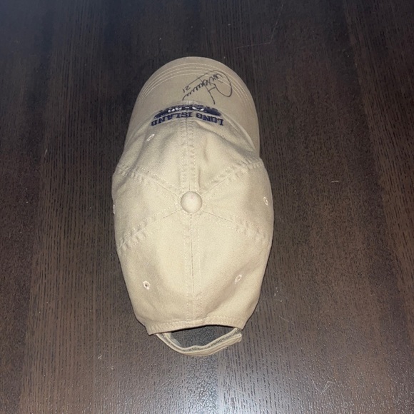 Old Navy Grey Hat. Signed By Former Montreal Canadiens Captain Guy Carbonneau. - Picture 4 of 4